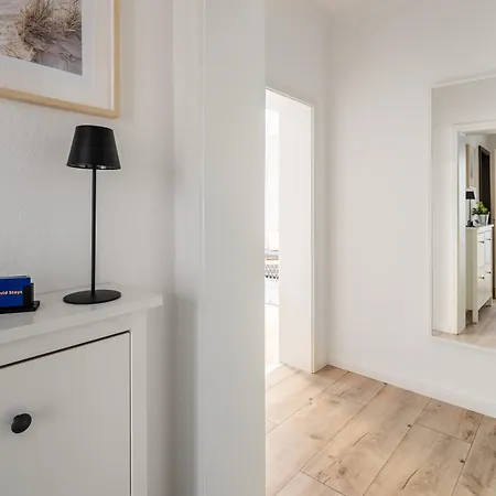 Vivid - Traumwohnung Ruhig Und Strandnah Gelegen Varel Exterior photo