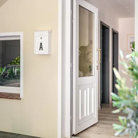 Vivid - Traumwohnung Ruhig Und Strandnah Gelegen Varel Exterior photo
